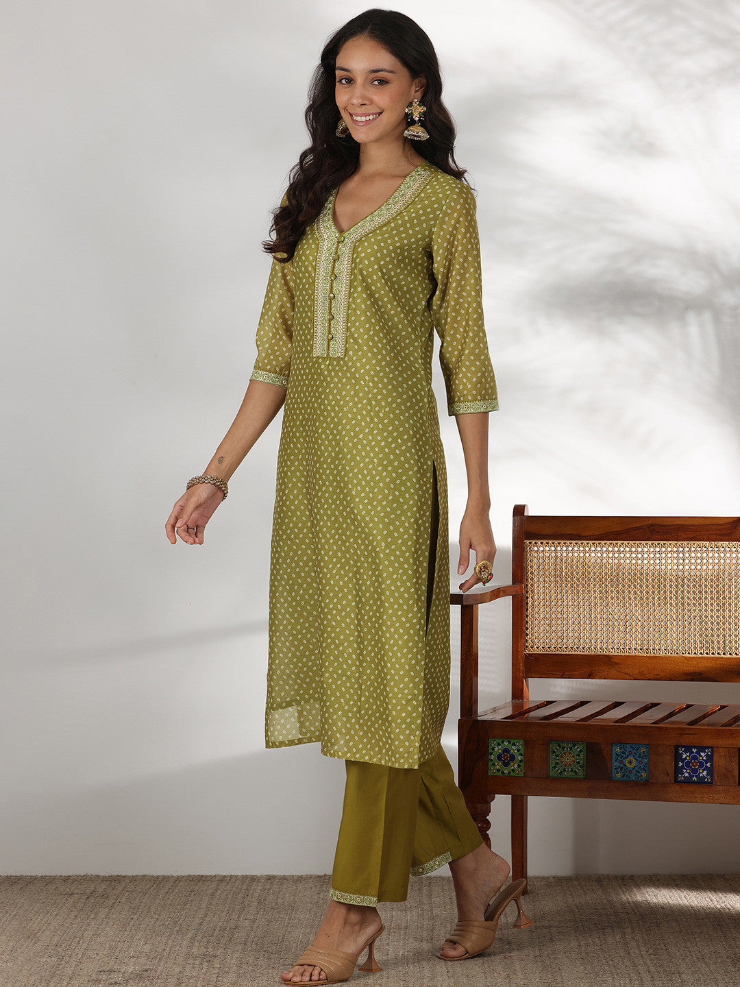 Women Ethnic Motifs Printed Regular Thread Work Kurta with Trousers & With Dupatta