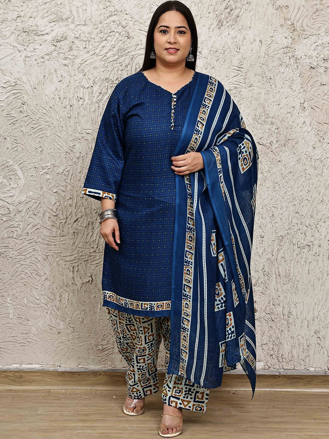 Dhiyona KL Women Plus Size Floral Printed Kurta with Palazzos & Dupatta