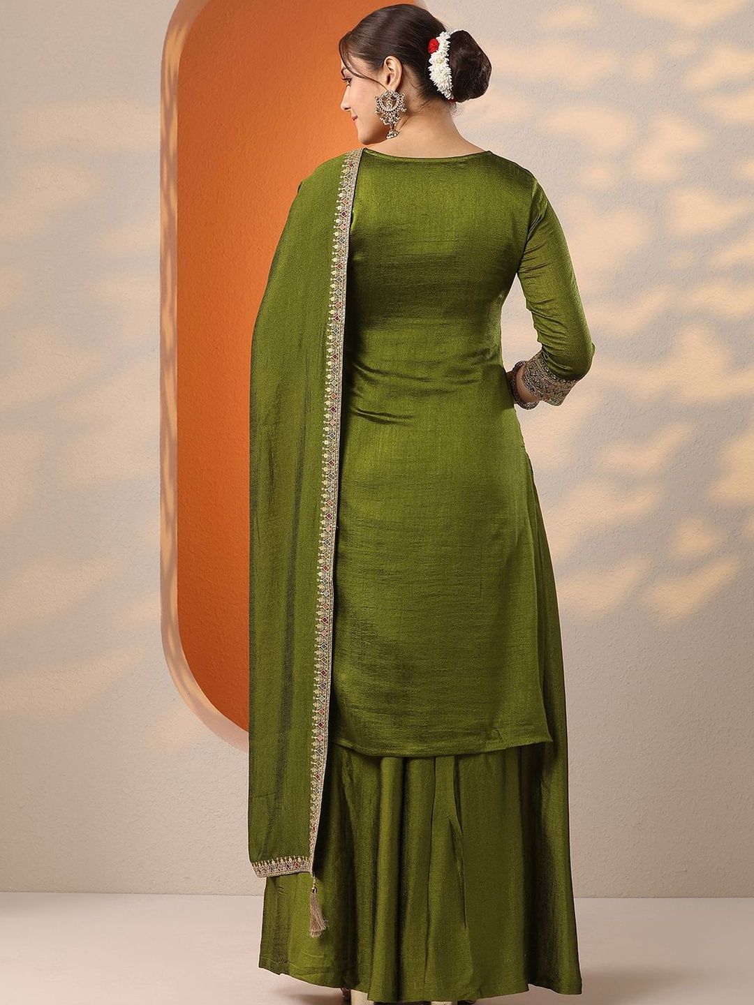 Dhiyona LL Women Ethnic Motifs Printed Kurti with Sharara & Dupatta