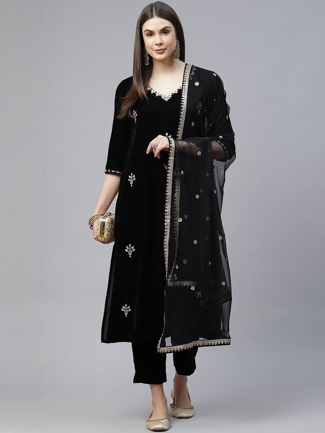 Dhiyona KL Women Ethnic Motifs Embroidered Regular Velvet Kurta with Trousers & With Dupatta