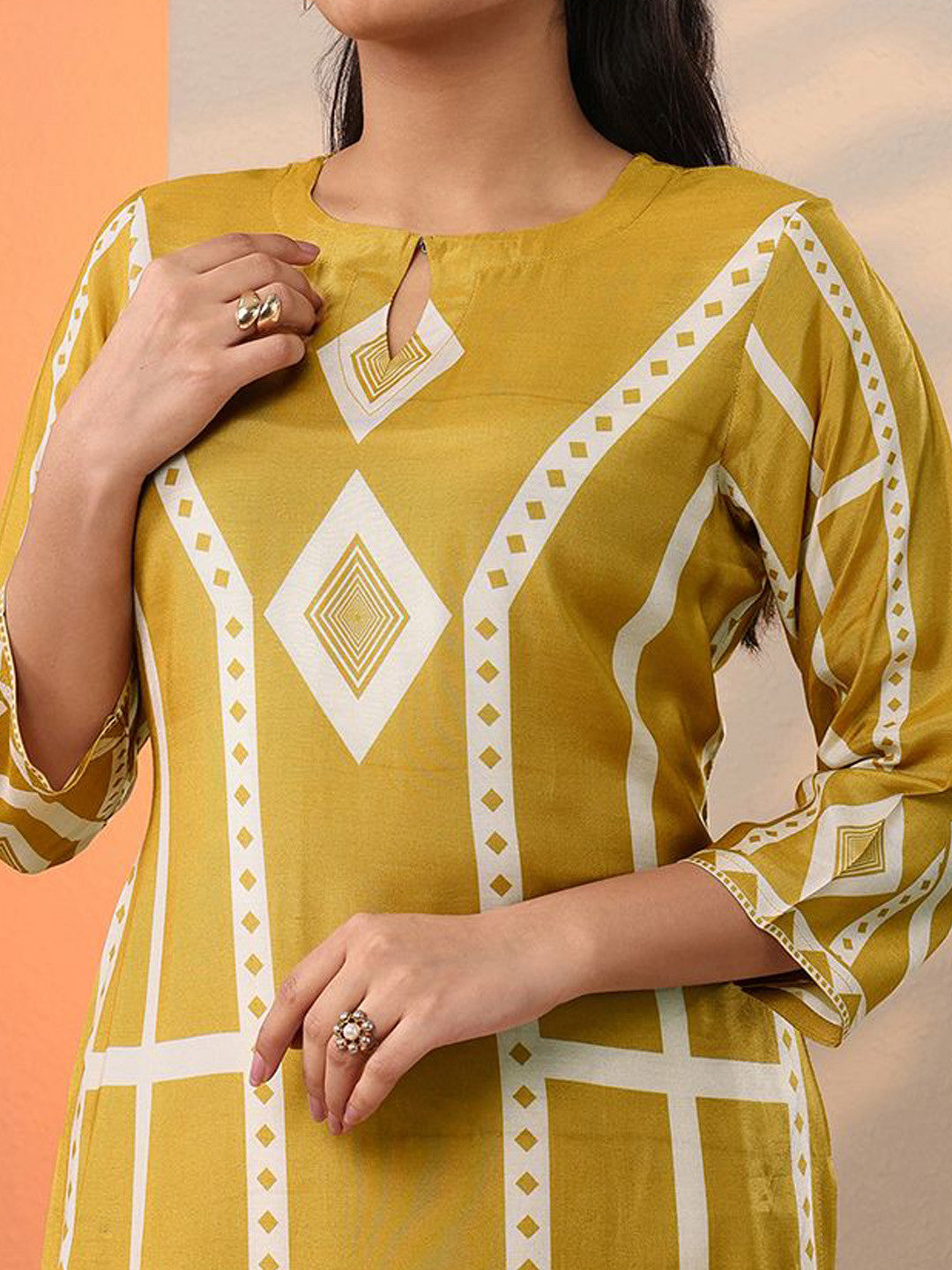 Ethnic Motifs Printed Straight Kurta With Trousers & Dupatta