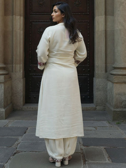 Dhiyona IE Embroidered Shirt Collar Tunic With Palazzos