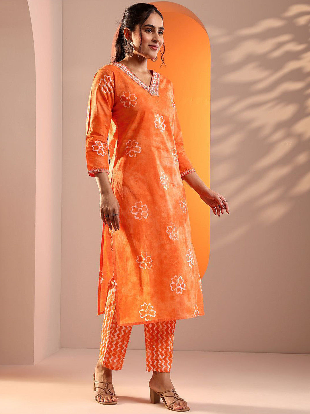 Floral Printed V-Neck Thread Work Straight Kurta With Trousers & Dupatta