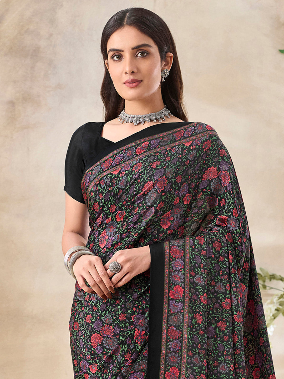 Women's Crepe Black Printed Designer Saree With Blouse Piece