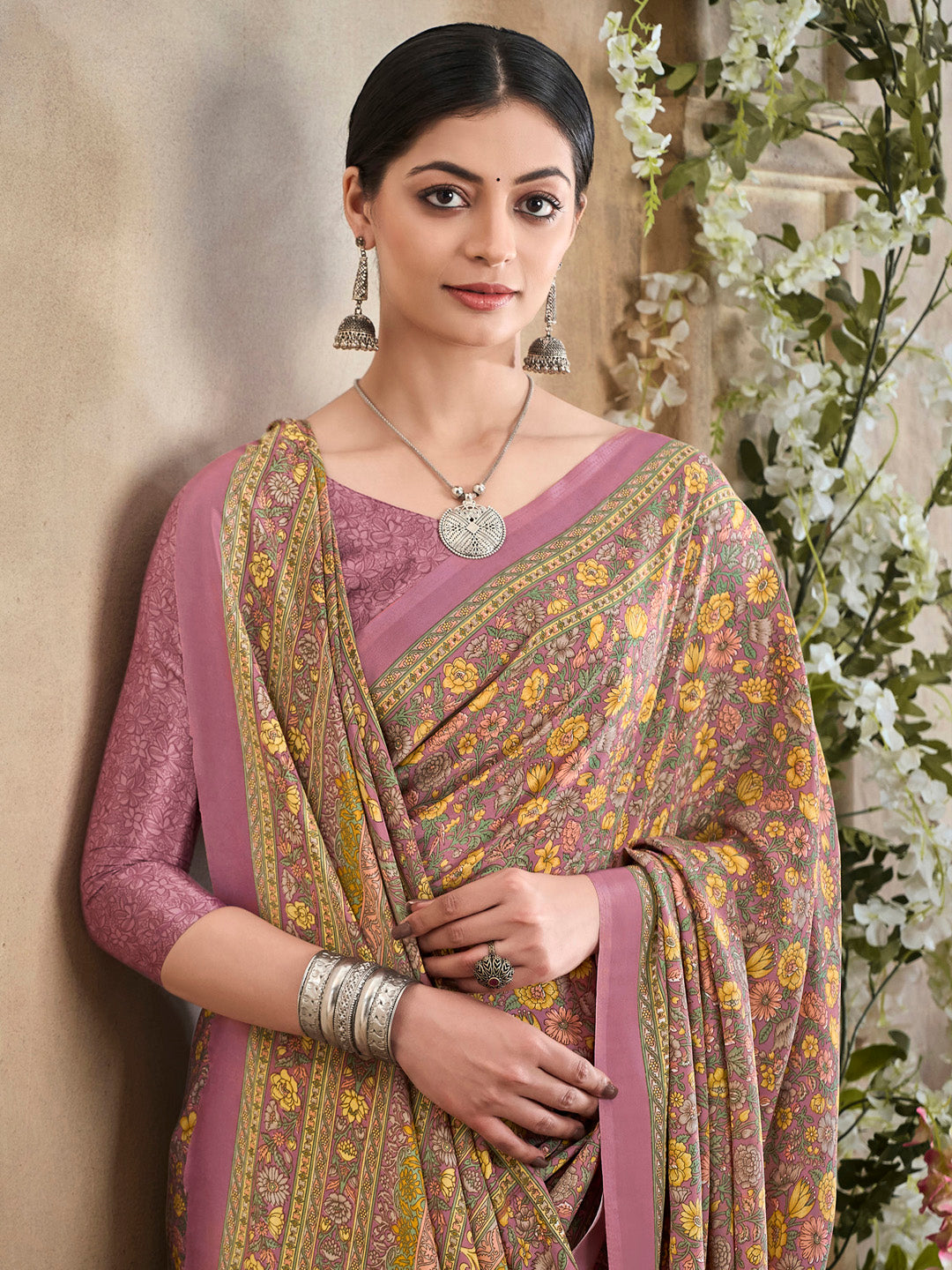 Women's Crepe Mauve Printed Designer Saree With Blouse Piece