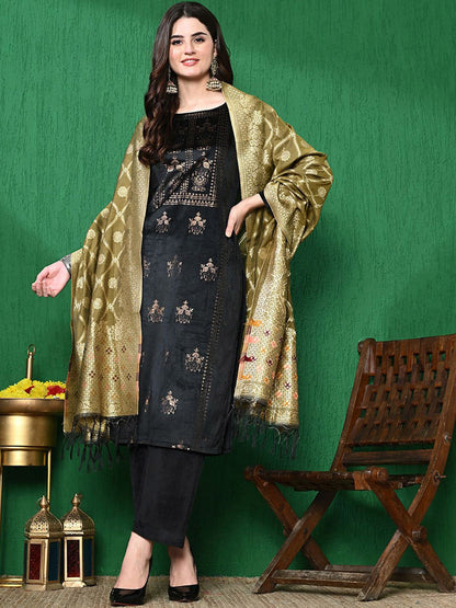 Floral Printed Winter Velvet Straight Kurta & Trouser With Dupatta