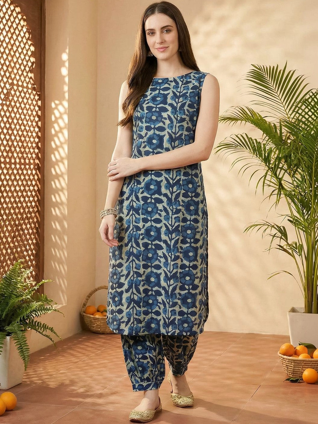 Women Floral Printed Regular Pure Cotton Kurta with Patiala