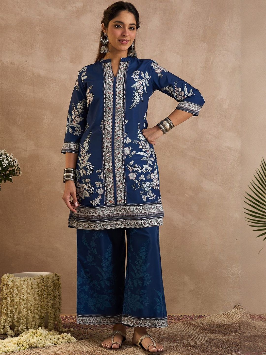 Dhiyona IE Women Floral Printed Kurta with Palazzos