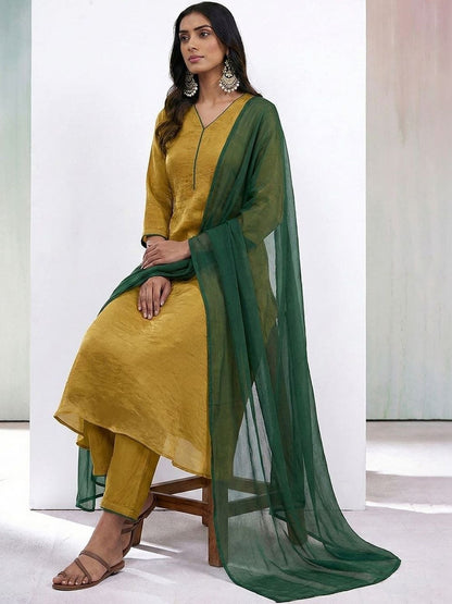 Dhiyona CH Women Regular Kurta with Trousers & With Dupatta