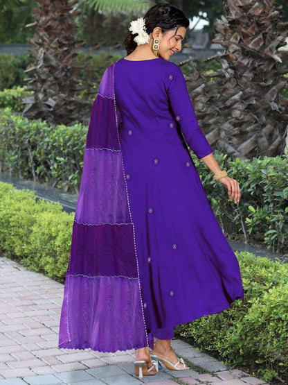 Dhiyona KL V Neck Floral Embroidered Anarkali Kurta With Trousers & Dupatta