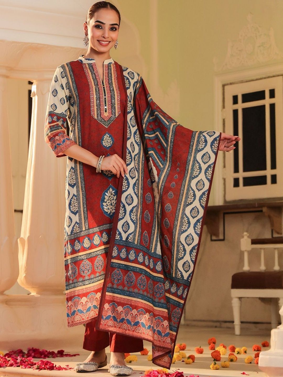 Dhiyona RR Women's Floral Printed Mandarin Collar Muslin Kurta With Trousers & Dupatta