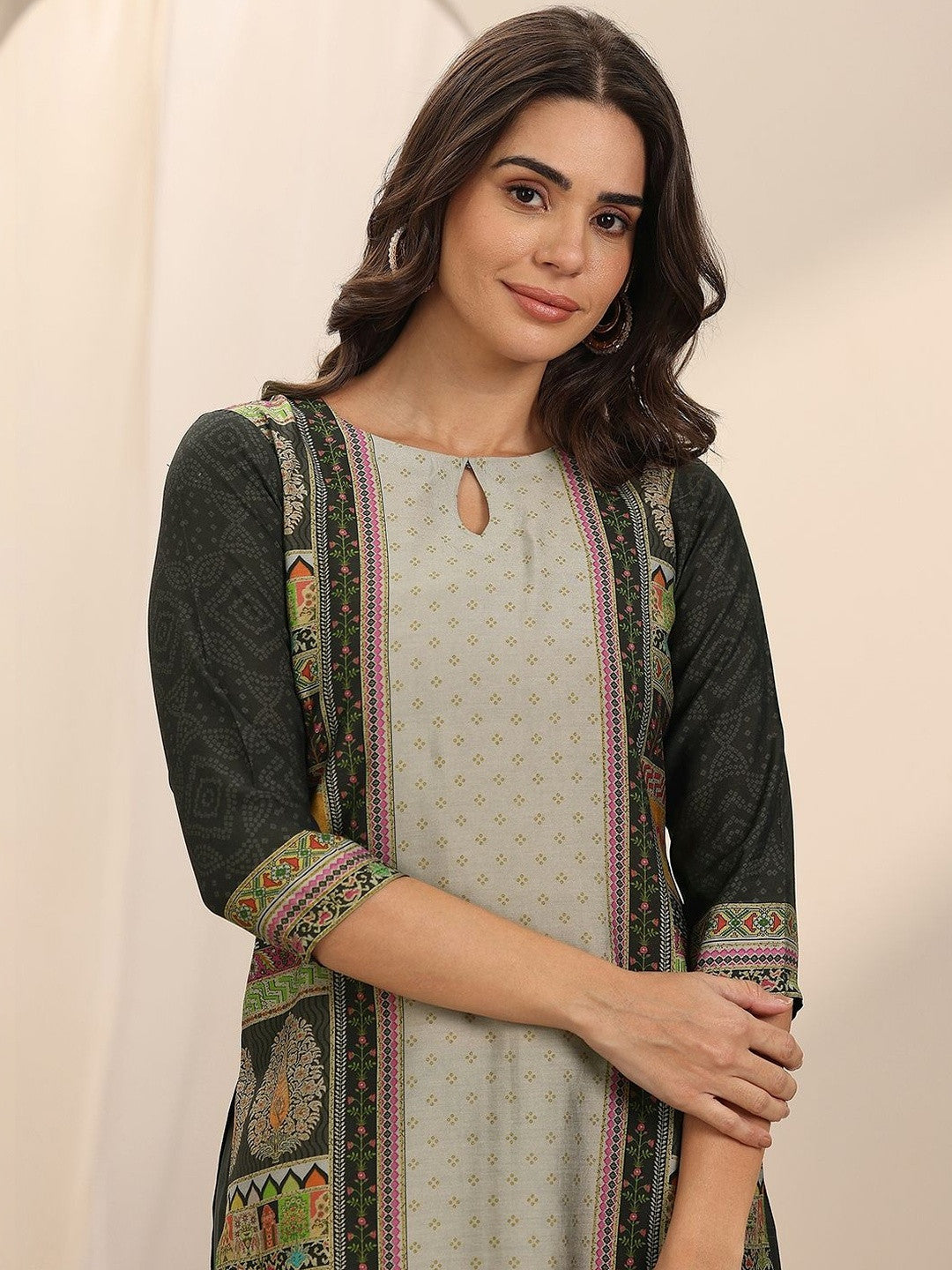 Women Ethnic Motifs Printed Regular Kurta with Trousers & With Dupatta