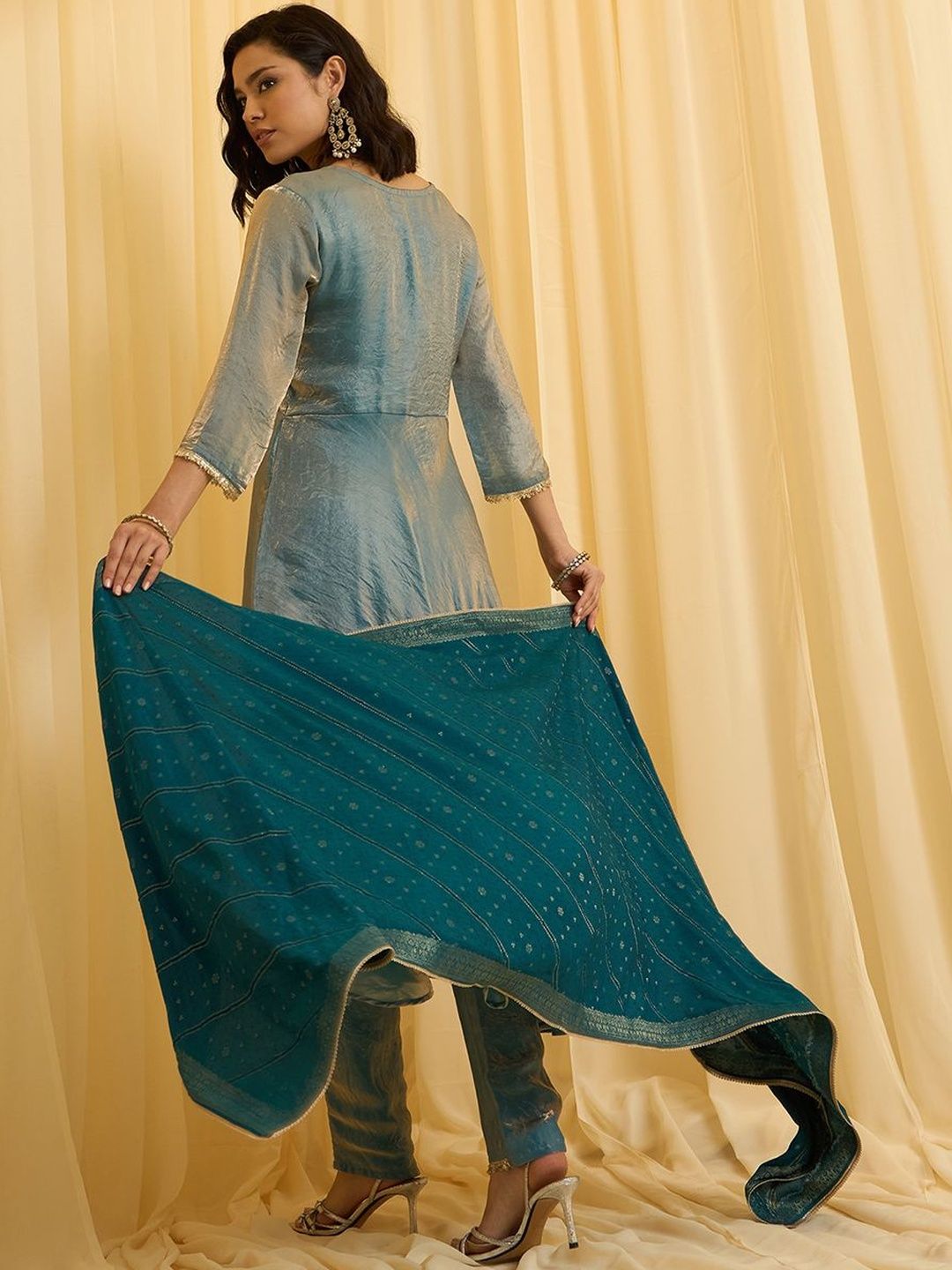 Dhiyona CH Women Woven Design A-Line Kurta with Trousers & Dupatta