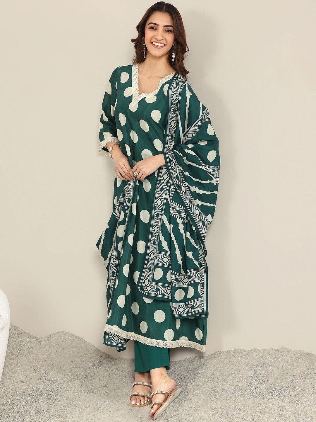Women Printed Regular Kurta with Trousers & With Dupatta
