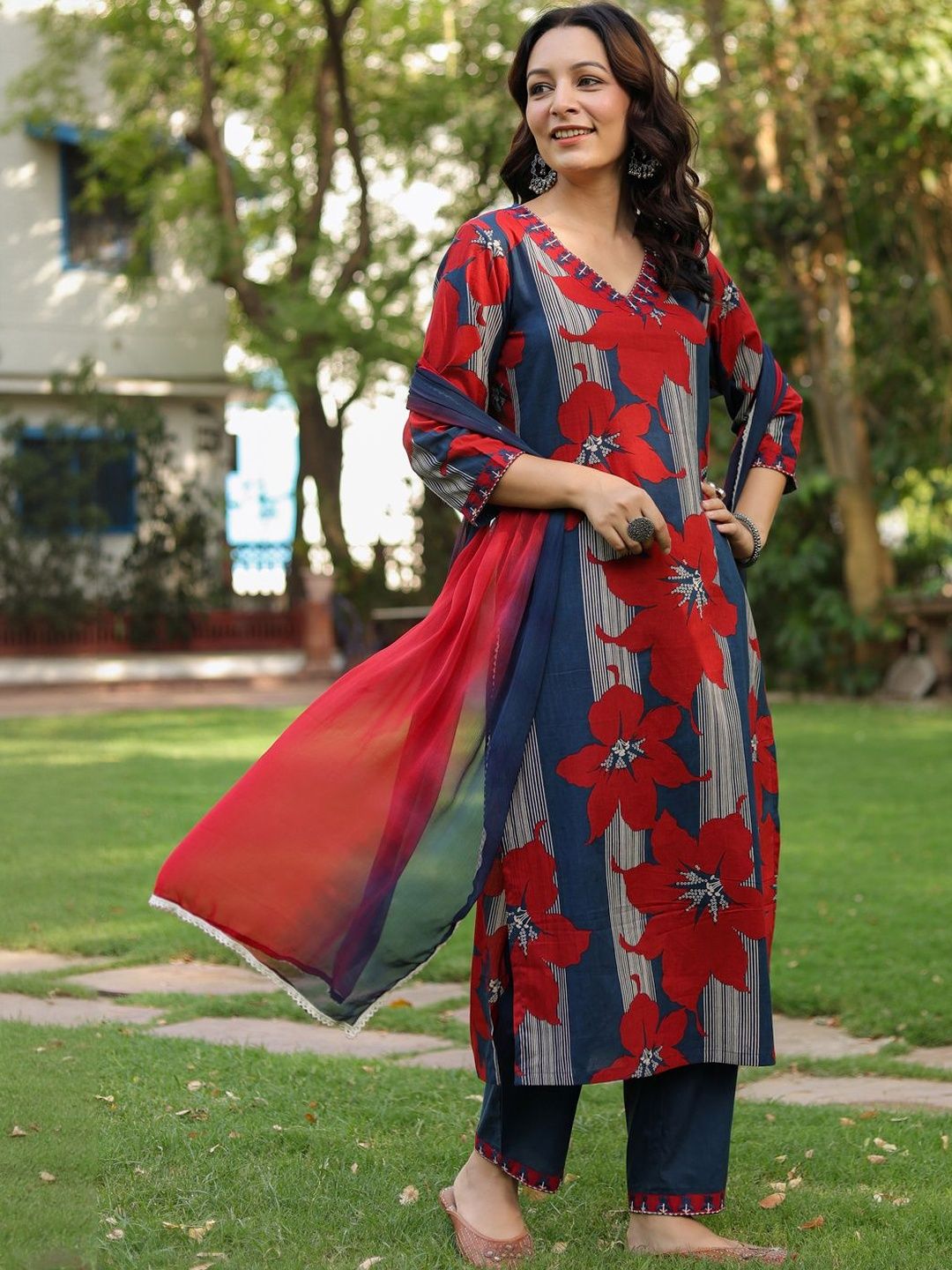 Dhiyona RR Women's Floral Printed Regular Pure Cotton Kurta with Trousers & With Dupatta