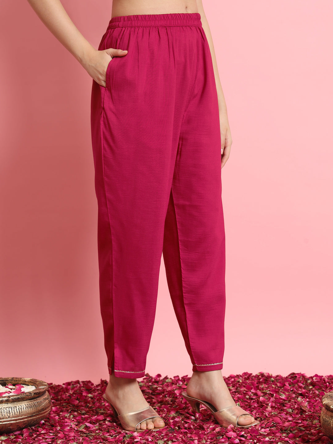 Dhiyona VV Twisha Silk Blend Dori Embroidered Kurta Set