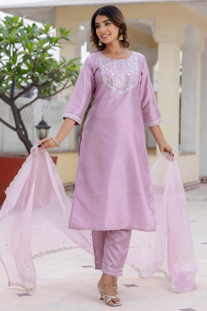 Dhiyona VV Deepa Silk Blend Embroidered Kurta Set with Dupatta