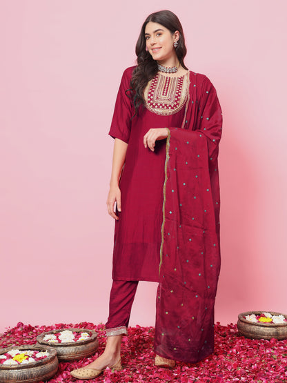 Dhiyona VV Yamuna Women Kurta and Trousers Pant Set Silk Blend