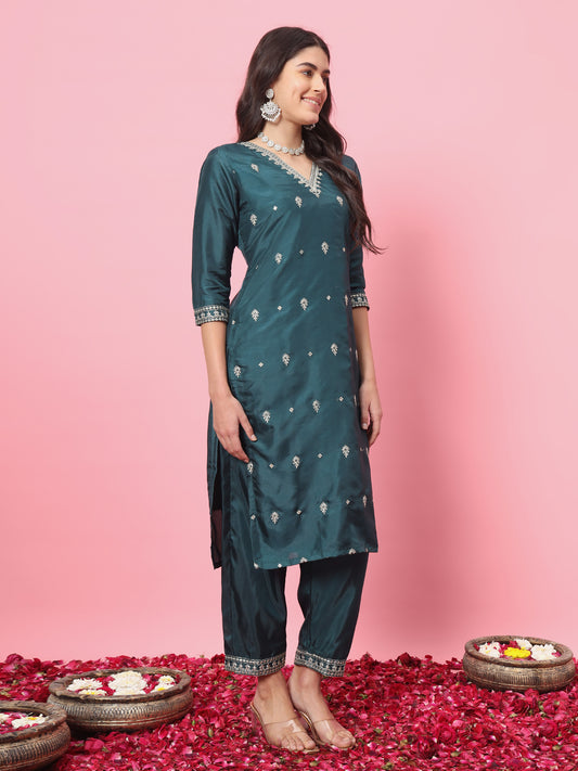 Dhiyona VV Triveni Silk Blend Kurta and Trouser Set with Organza Dupatta