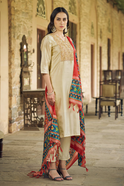 Dhiyona VV Maya Women Kurta and Trousers Pant Set Silk Blend