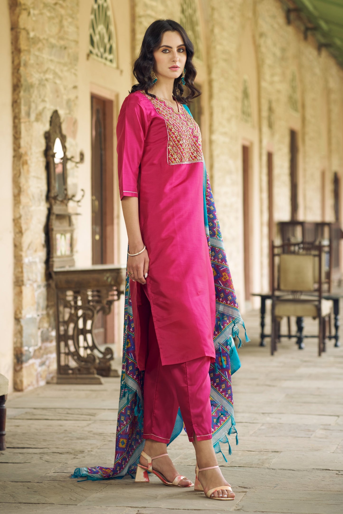 Dhiyona VV Jyoti Women Kurta and Trousers Pant Set Silk Blend