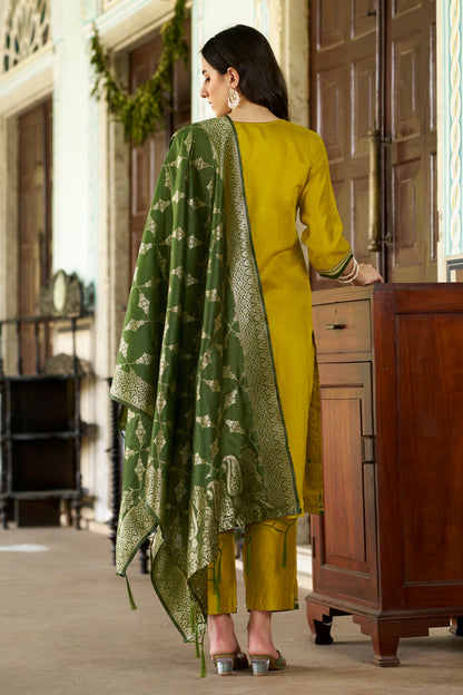 Dhiyona VV Reedhima Lemon Silk Blend Kurta With Dupatta Set
