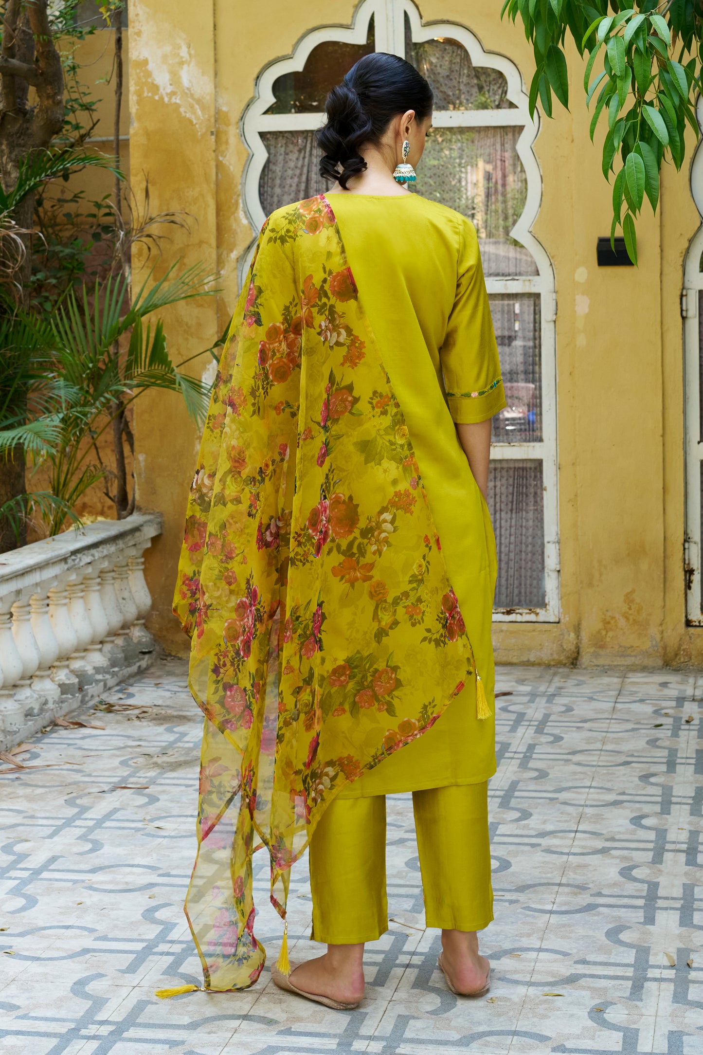 Dhiyona VV Reshmi Women Kurta and Pant Sets Viscose Rayon Fabric