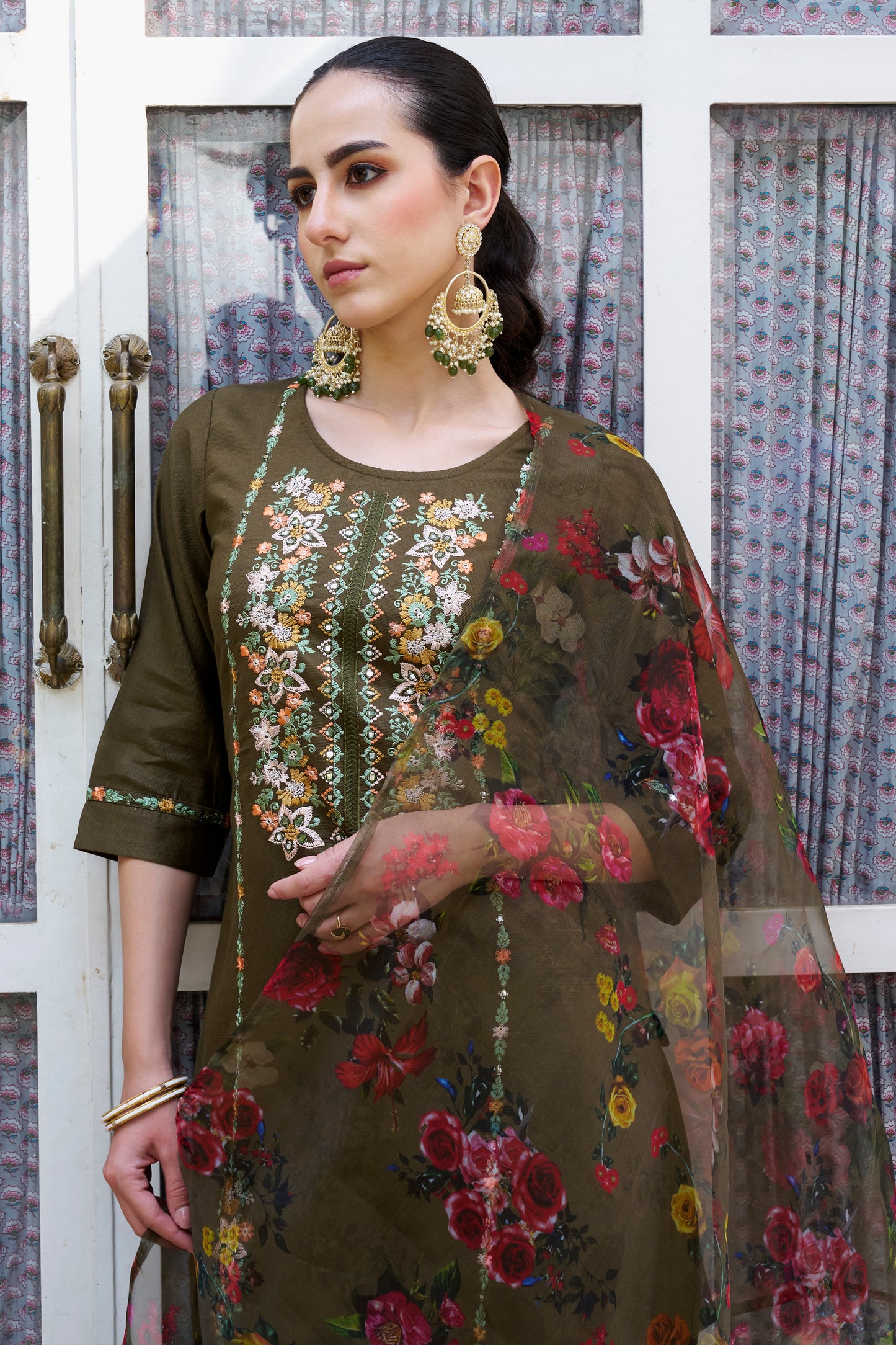 Dhiyona VV Anvika Women Kurta and Pant Sets Viscose Rayon Fabric
