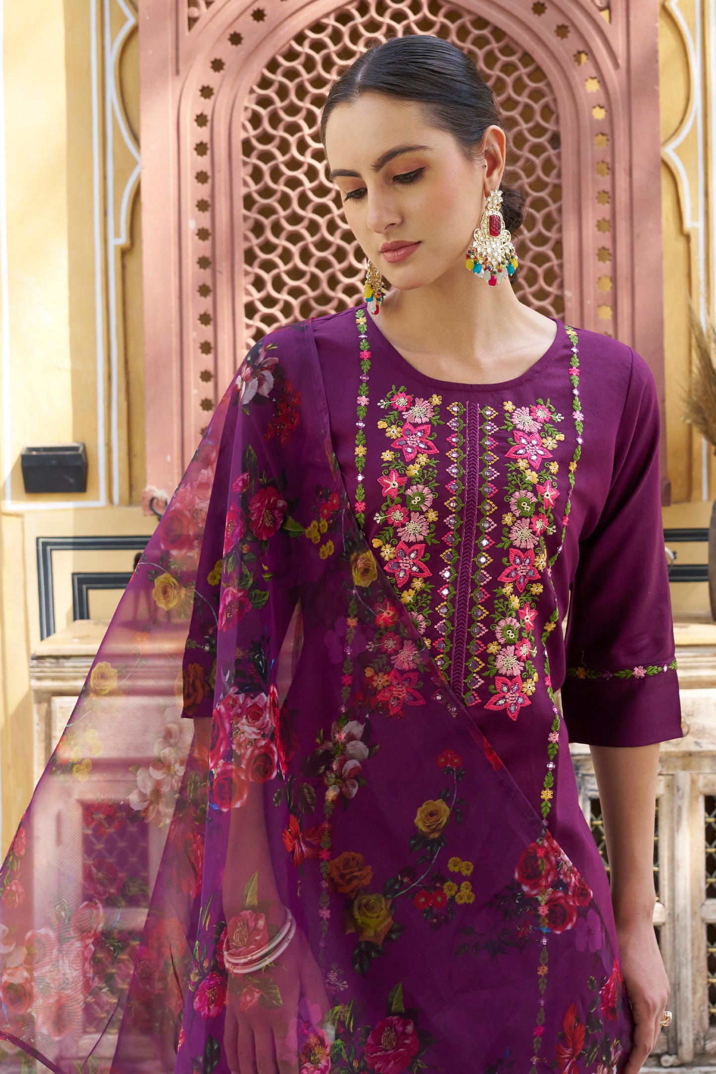 Dhiyona VV Kavya Women Kurta and Pant Sets Viscose Rayon Fabric