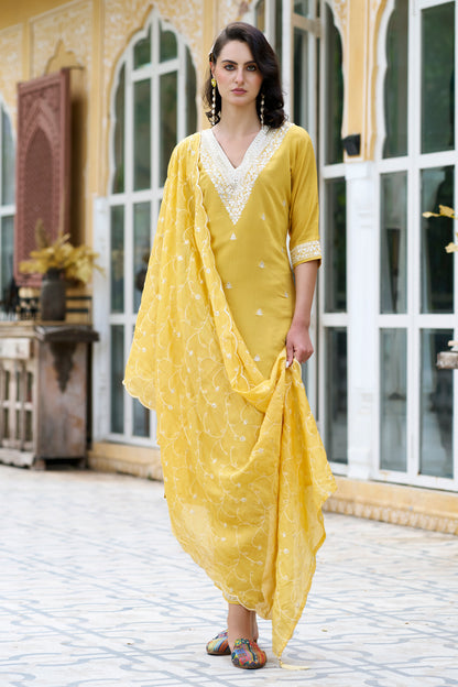 Dhiyona VV Kalpana Women Kurta and Pant Sets Silk Blend Fabric