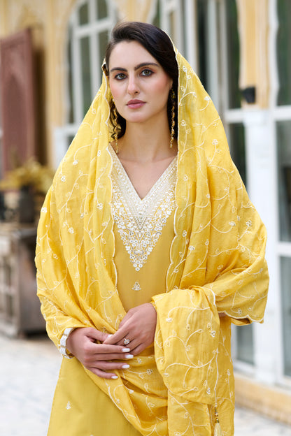 Dhiyona VV Kalpana Women Kurta and Pant Sets Silk Blend Fabric