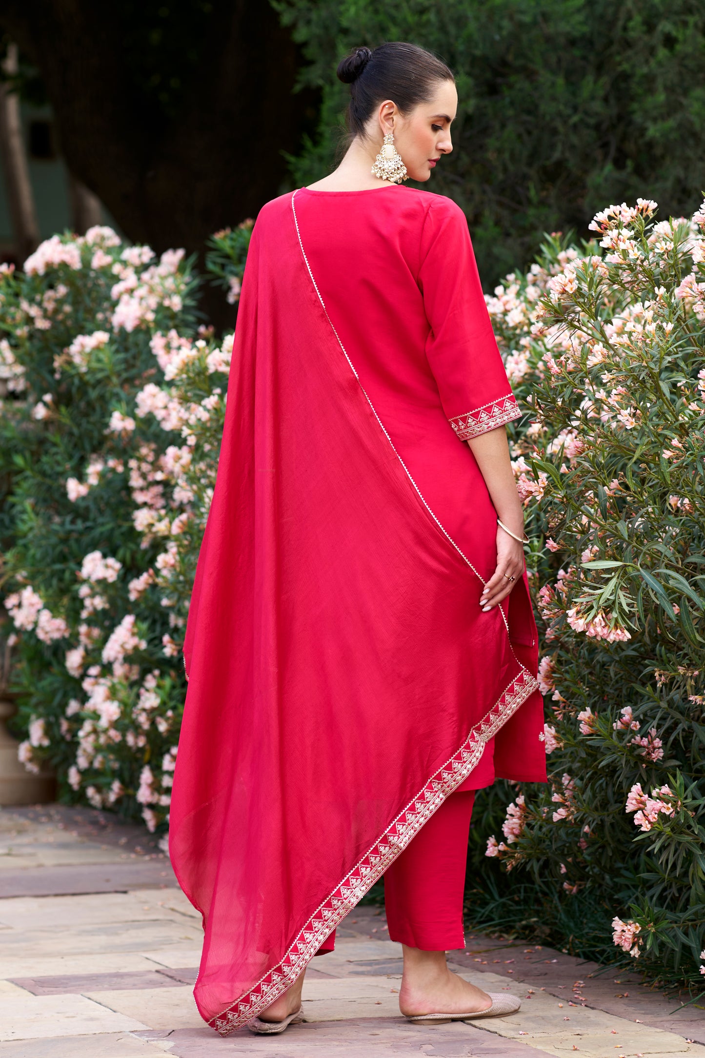 Dhiyona VV Roohani Women Kurta and Pant Sets Silk Blend Fabric