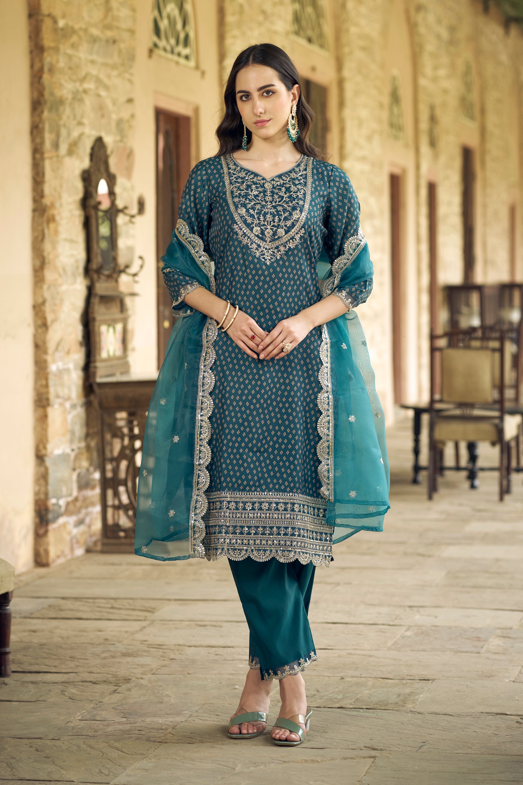 Dhiyona VV Chaitra Women Kurta and Pant Sets Muslin Print Fabric