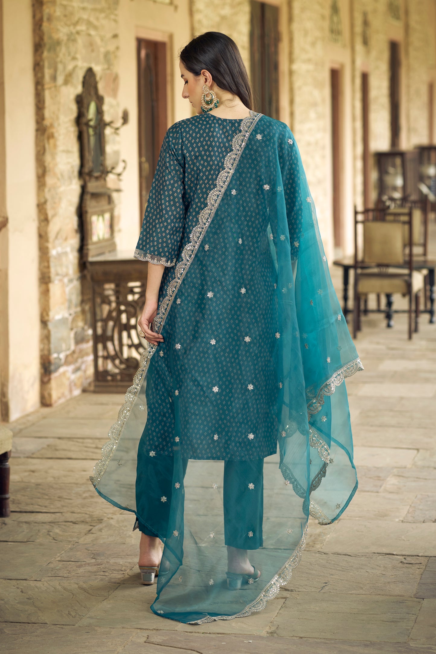 Dhiyona VV Chaitra Women Kurta and Pant Sets Muslin Print Fabric