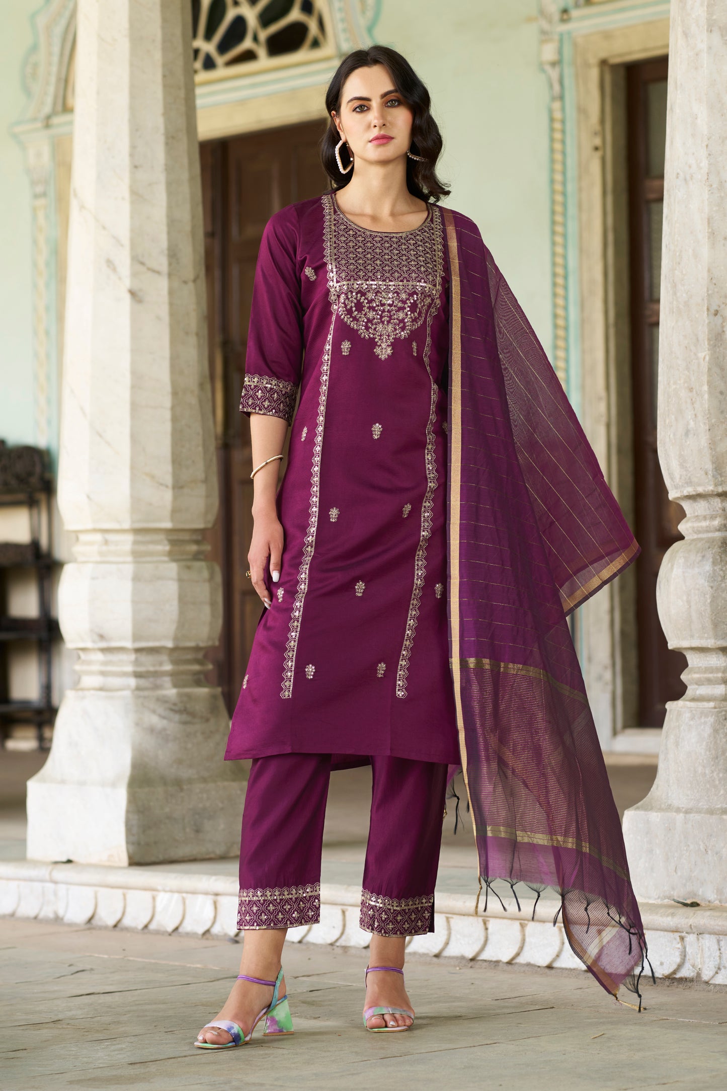 Dhiyona VV Rajsi Women Kurta and Pant Sest Viscose Rayon