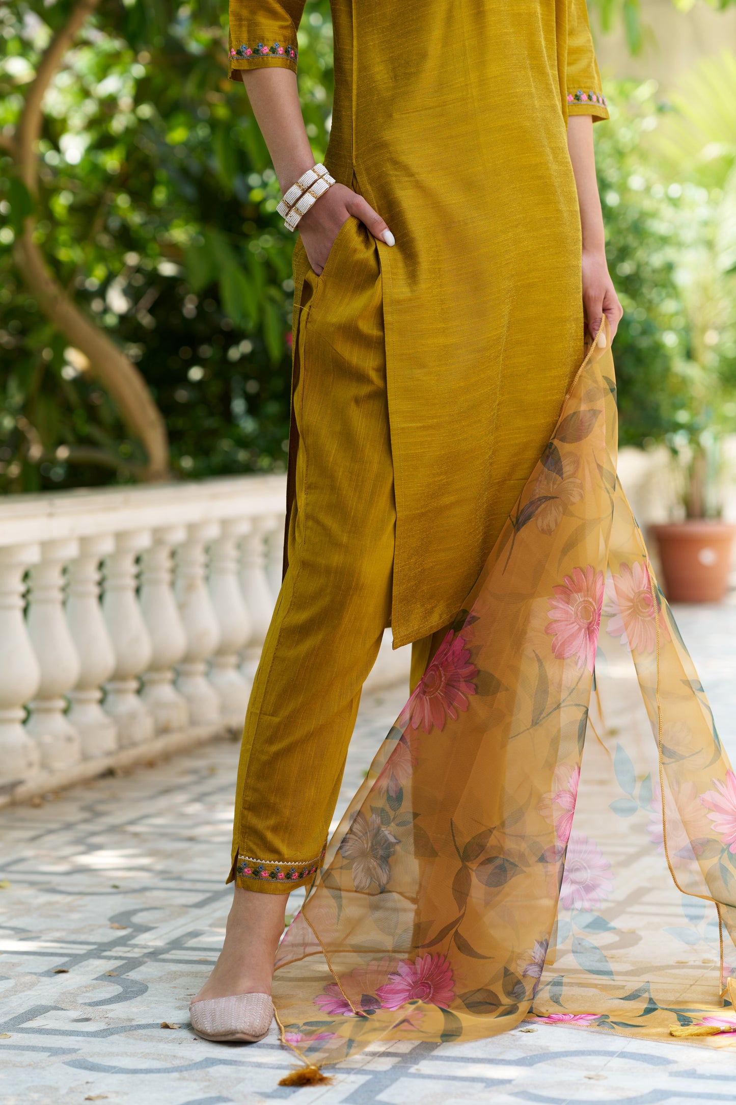 Dhiyona VV Astitva Women Kurta and Pant Sets Cotton Silk Fabric