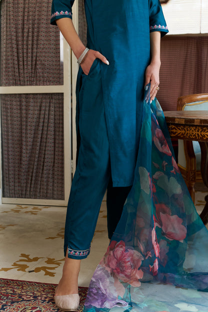 Dhiyona VV Bhoomi Women Kurta and Pant Sets Cotton Silk Fabric