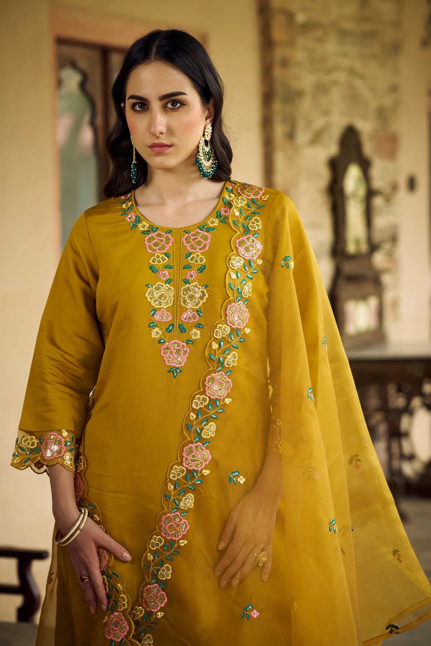 Dhiyona VV Noushin Women's Embroidered Viscose Roman Silk Kurta Pant Set with Organza Dupatta Elegant Lightweight Ethnic Wear