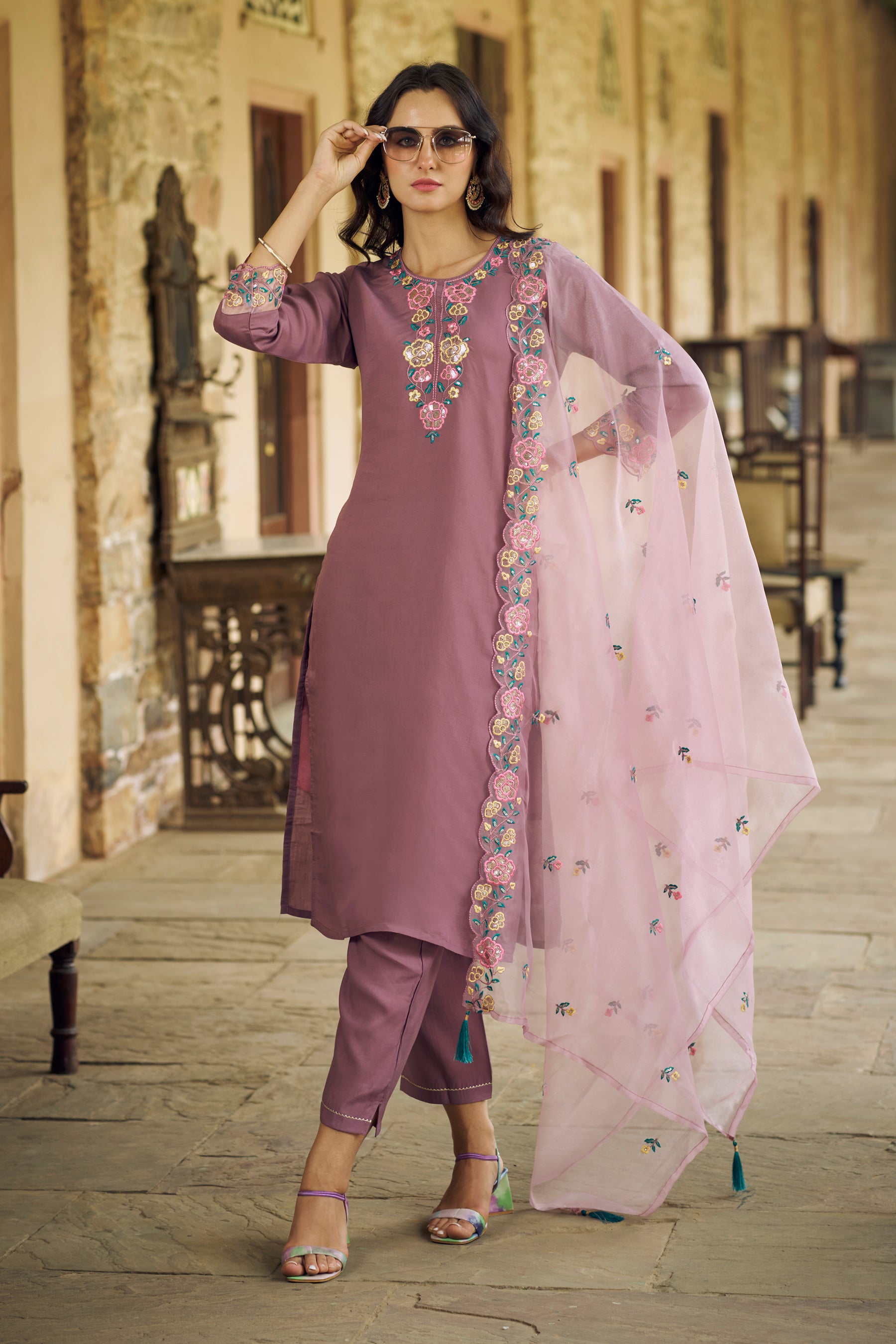 Dhiyona VV Utsav Women Kurta and Pant Sets Viscos Roman Silk Fabric