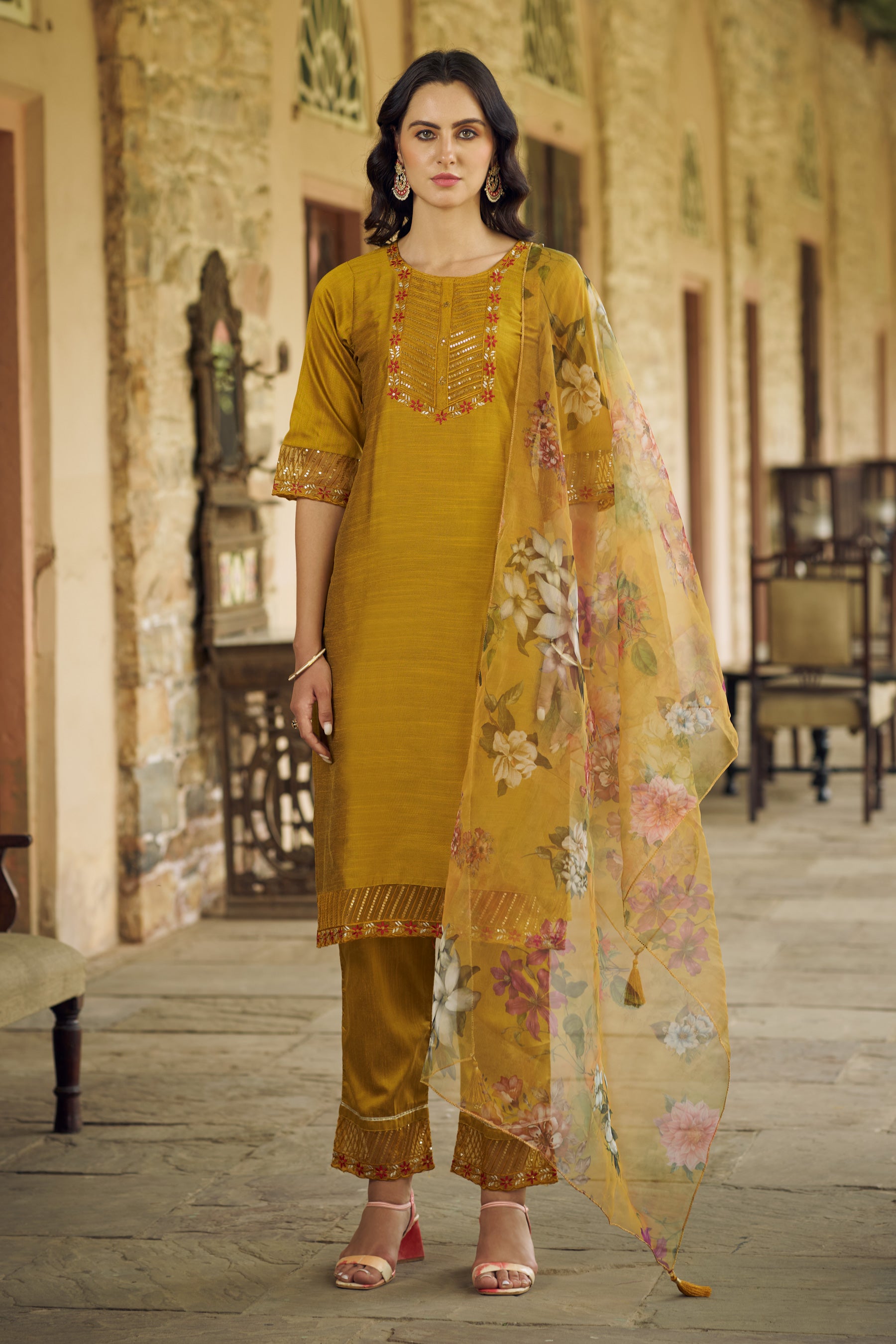 Dhiyona VV Ikat Women Kurta and Pant Sets Cotton Silk Fabric