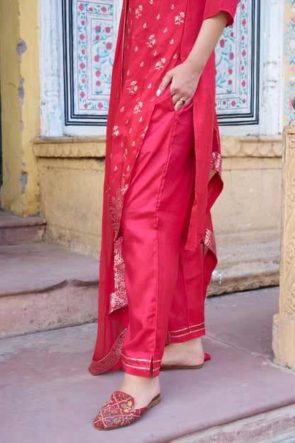 Dhiyona VV Kalpana Women Kurta and Pant Sets Dupatta Viscose Rayon Silk Blend with Handwork