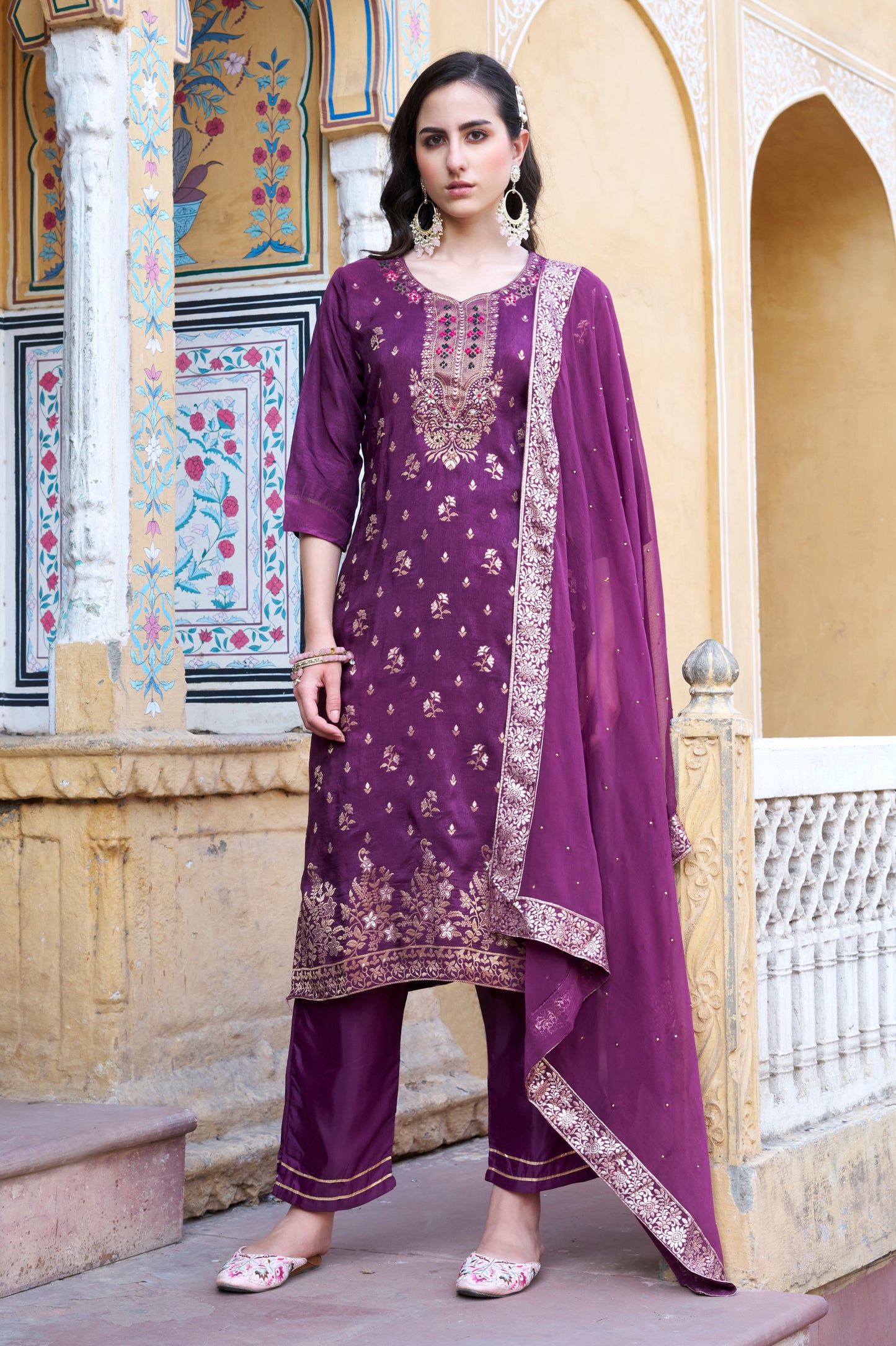 Dhiyona VV Arya Women Kurta and Pant Sets Dupatta Viscose Rayon Silk Blend with Handwork