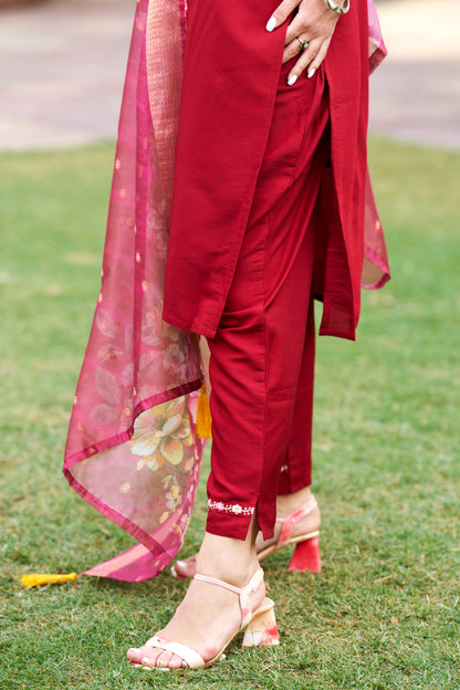 Dhiyona VV Kesarika Women Kurta and Pant Sets Viscos Roman Silk Fabric