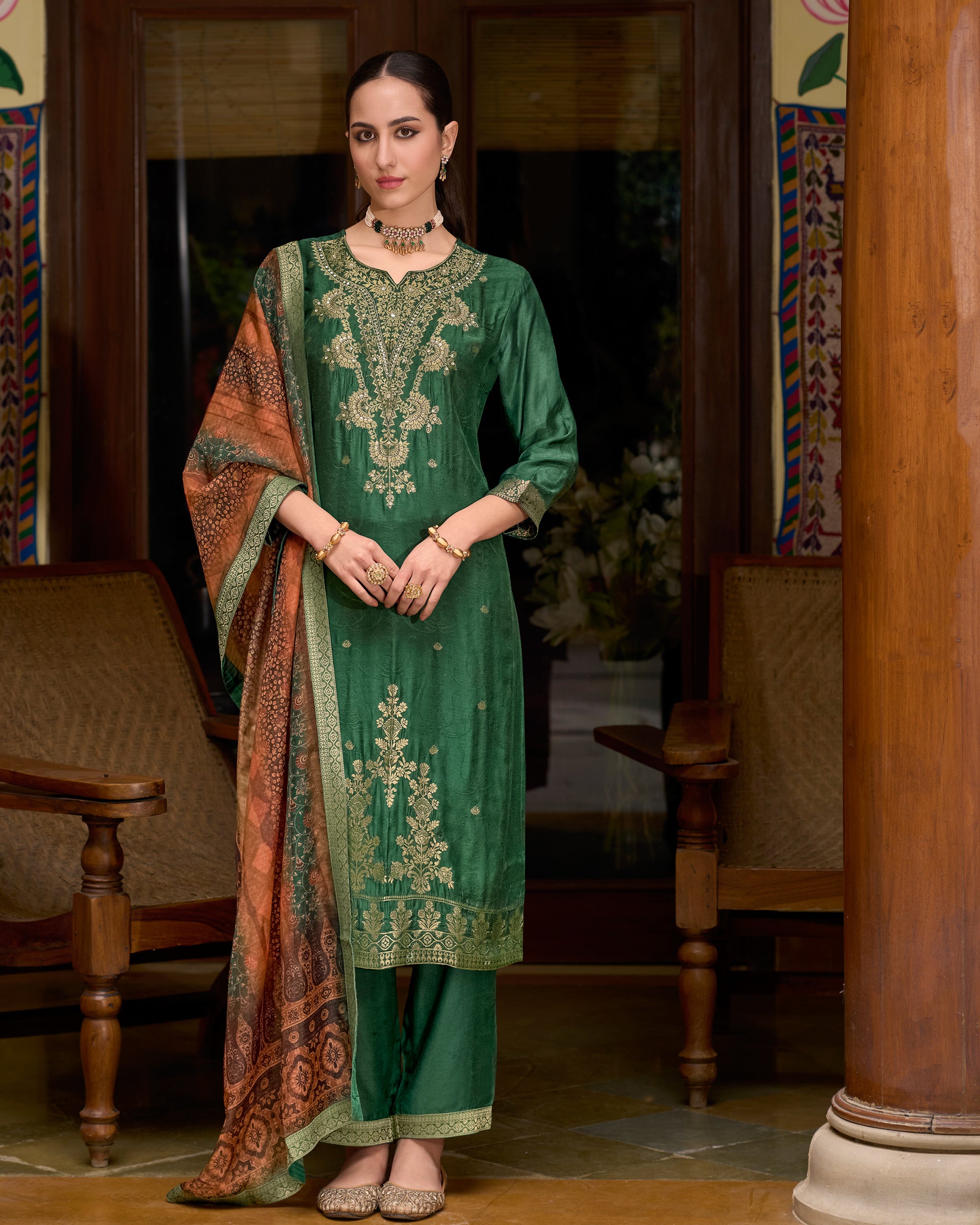 Dhiyona VV Saubhagya Viscose Self Jacquard Women Kurta and Trouser Duppata Set