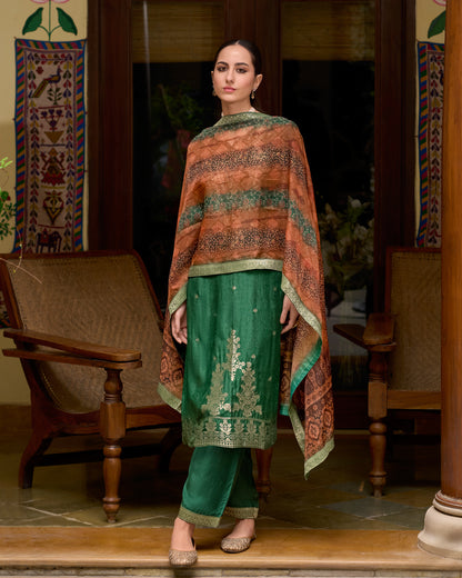 Dhiyona VV Saubhagya Viscose Self Jacquard Women Kurta and Trouser Duppata Set
