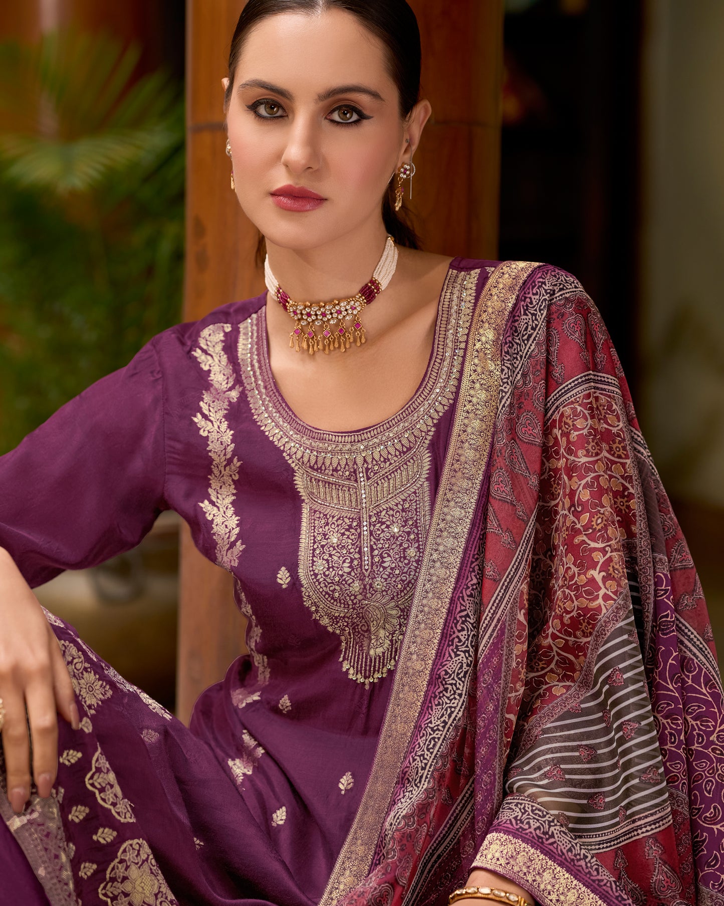 Dhiyona VV Rajtilak Viscose Self Jacquard Women Kurta and Trouser Duppata Set