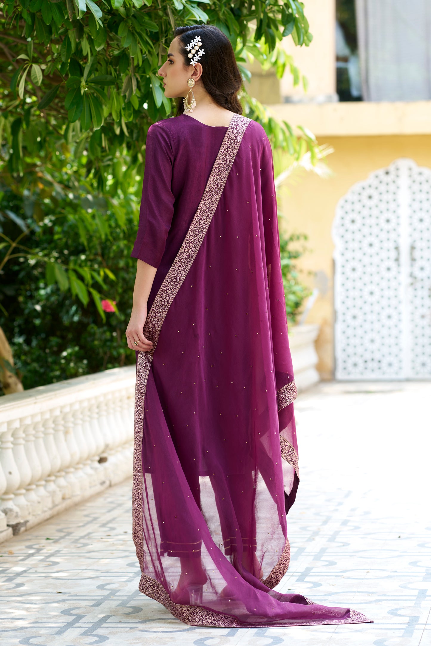 Dhiyona VV Utsav Women Kurta and Pant Sets Dupatta Viscose Rayon Silk Blend with Handwork