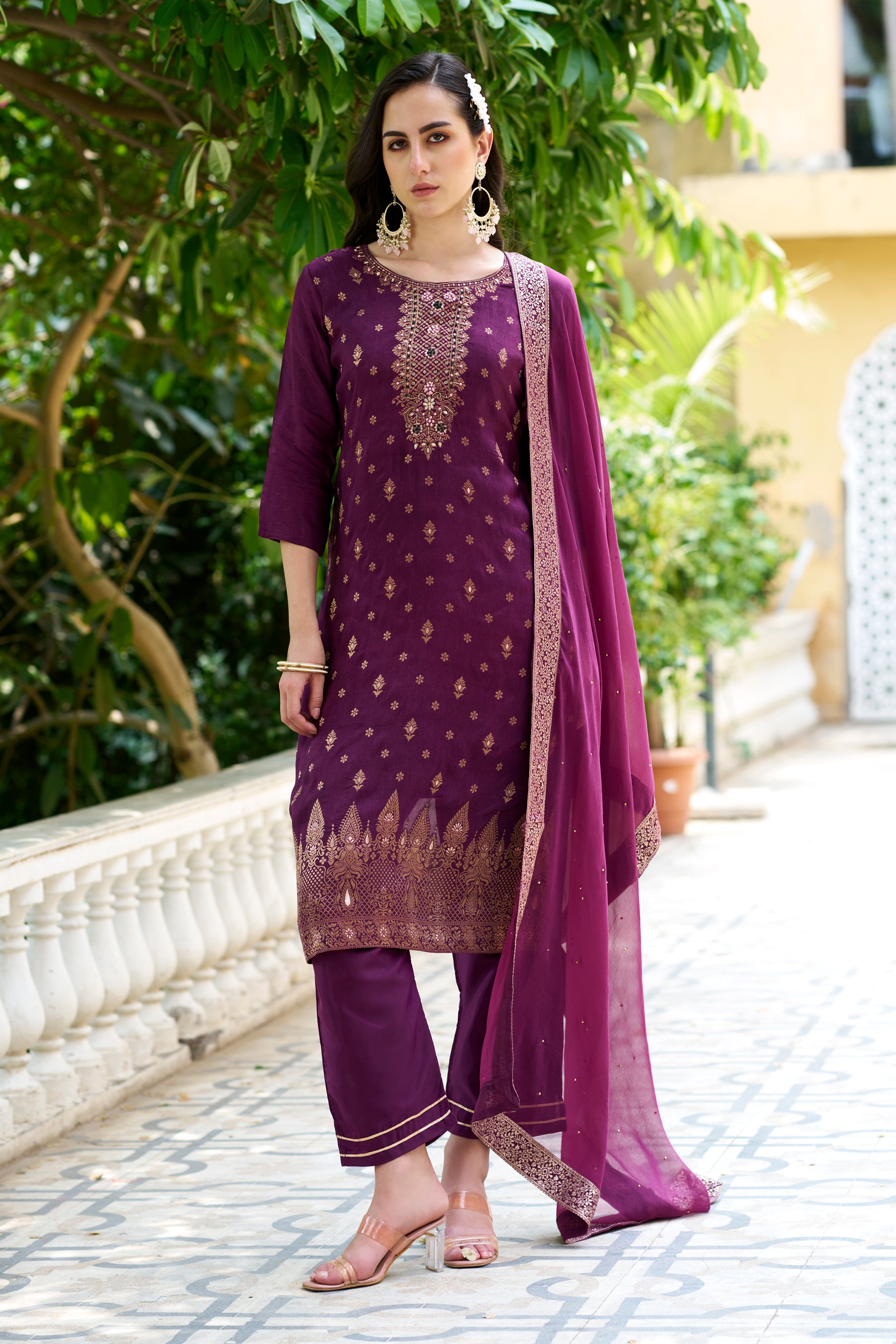 Dhiyona VV Utsav Women Kurta and Pant Sets Dupatta Viscose Rayon Silk Blend with Handwork