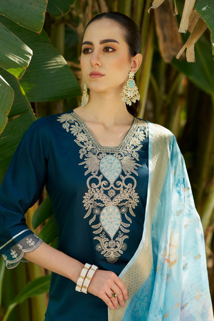 Dhiyona VV Gulaabo Women Kurta and Pant Viscose Rayon Fabric