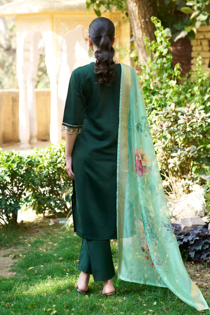 Dhiyona VV Zivaah Women Kurta and Pant Viscose Rayon Fabric